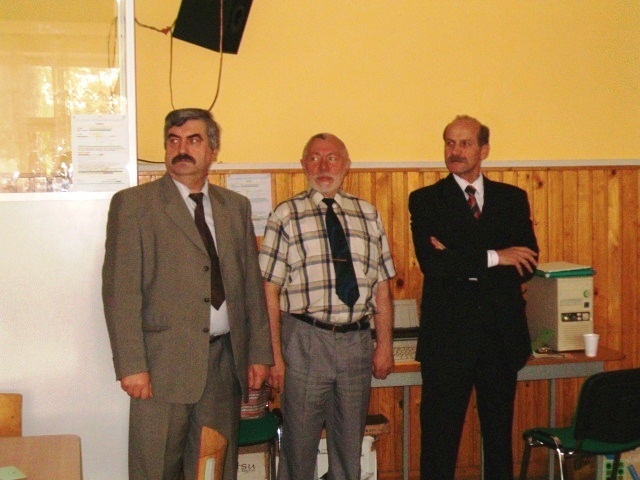 04 Oficjele
